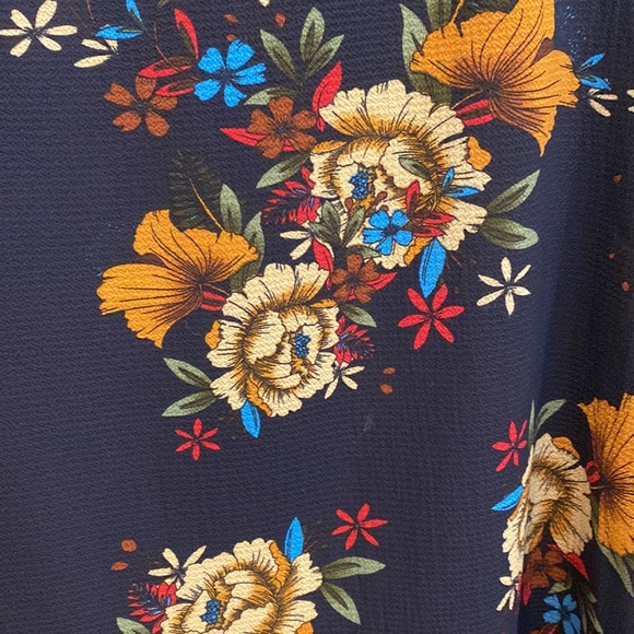 Adorable black foral dress by Voins. XS - Picture 2 of 8